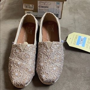 Toms slip ons